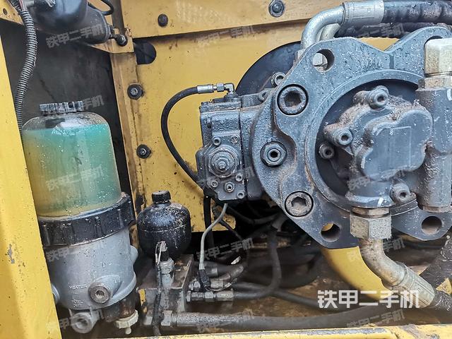 中聯(lián)重科ZE210E液壓泵 性能卓越，驅(qū)動(dòng)工程高效施工